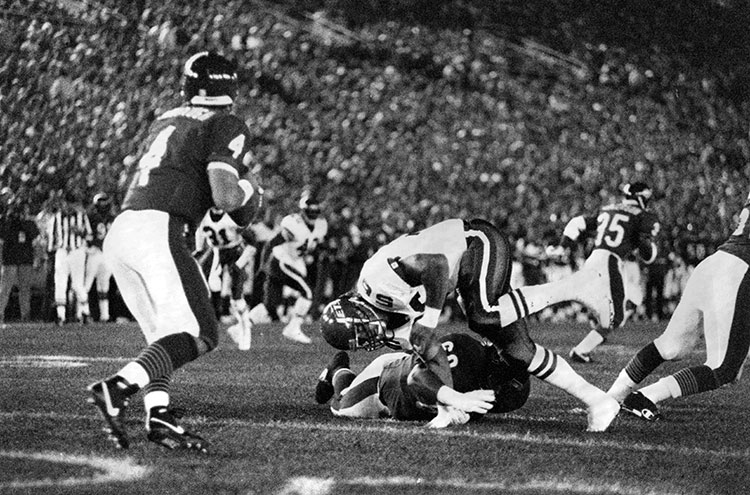 McMichael stole the ball! McMichael stole the ball! – Remember This Crap